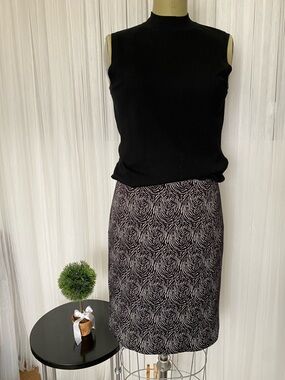 Lyse Spenard Black & Light Grey  Swirl Print Pencil Stretchy Skirt Size M